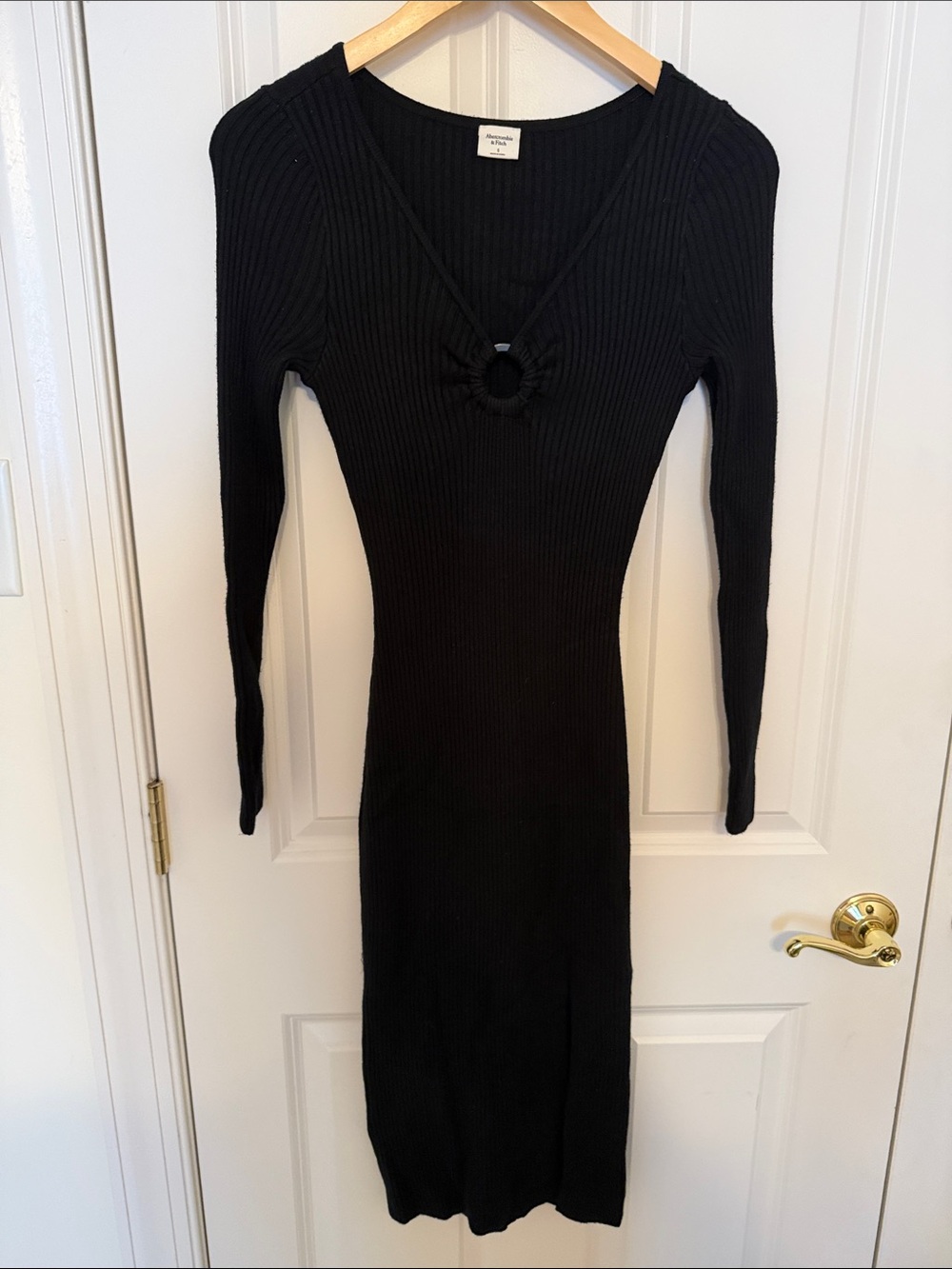 Abercrombie & Fitch Black Ribbed Long-Sleeve Midi Dress with Ring Detail